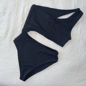 Lulu’s Black One Piece Bathing Suit Woman’s Sz S Cut Outs One Shoulder SW1094